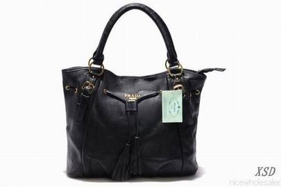 prada handbags159